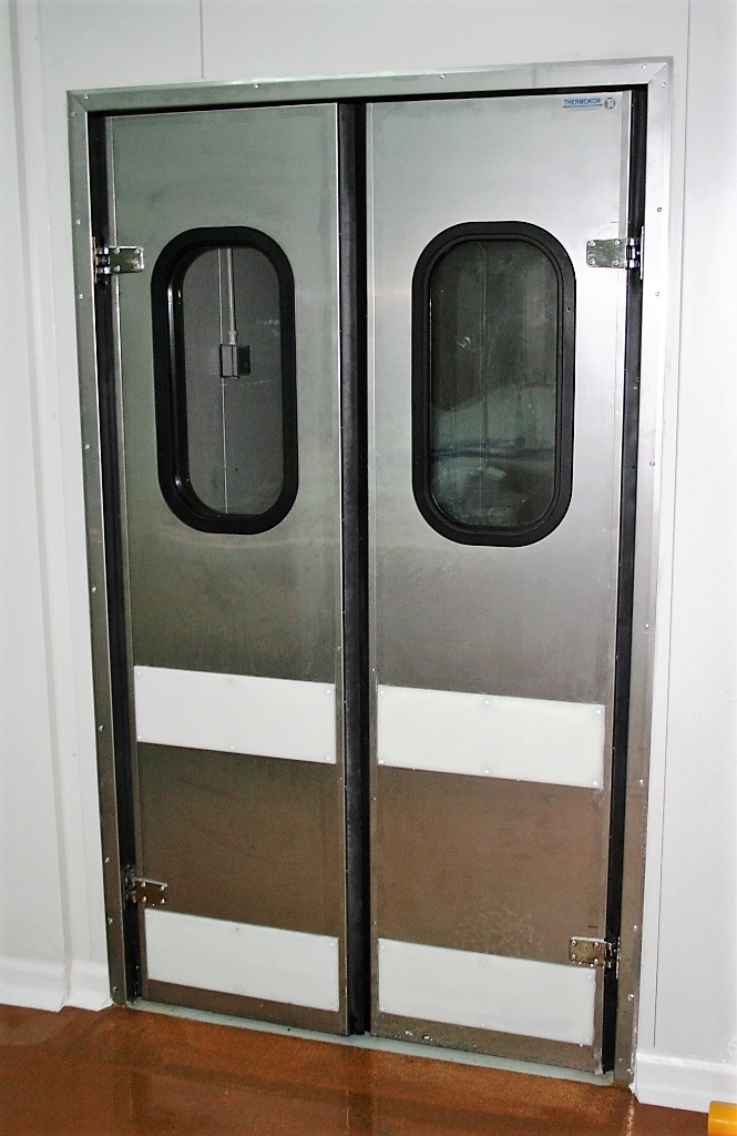 Inox Pendeltür im Einsatz